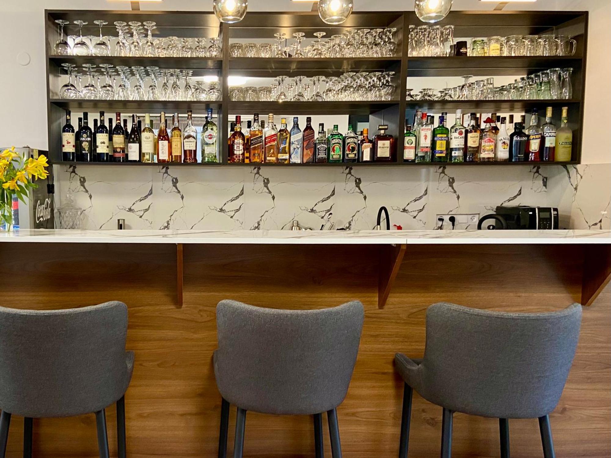 Aurelia Hotel & Restaurant Dilican Dış mekan fotoğraf